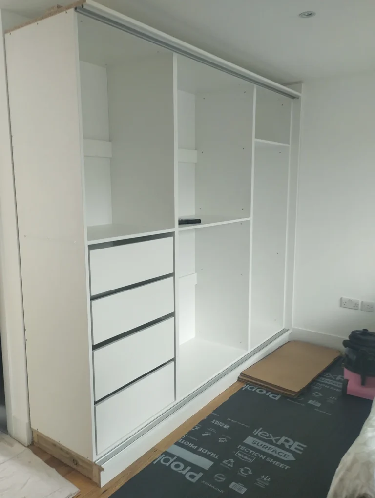 Wardrobe - Islington (1)